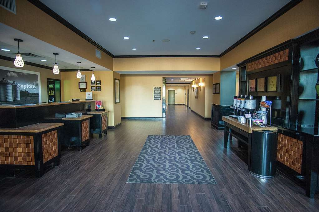 Hampton Inn & Suites Palestine Interno foto
